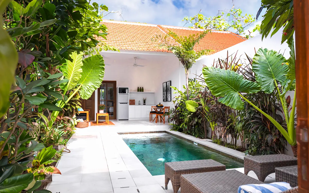 700M TO SEMINYAK BEACH 1 BEDROOM VILLA FOR SALE LEASEHOLD IN SEMINYAK BE-2143 